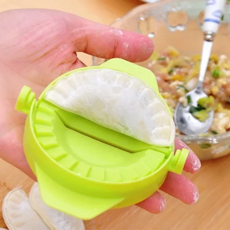 Kitchen Gadgets DIY Crescent S - Kitchen Gadgets Dumpling Maker ulasan dan harga